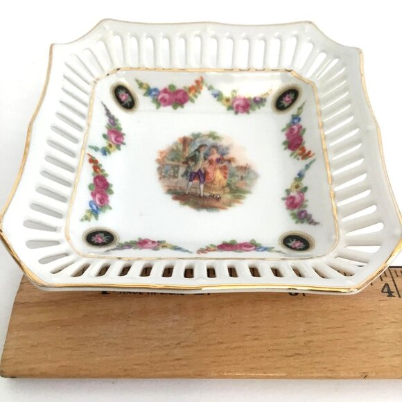 VTG (2) German Porcelain Reticulated Lattice Trinket Dish Romantic Scene Floral - Picture 3 of 12